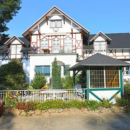 Ferienhaus Haus Im Park *